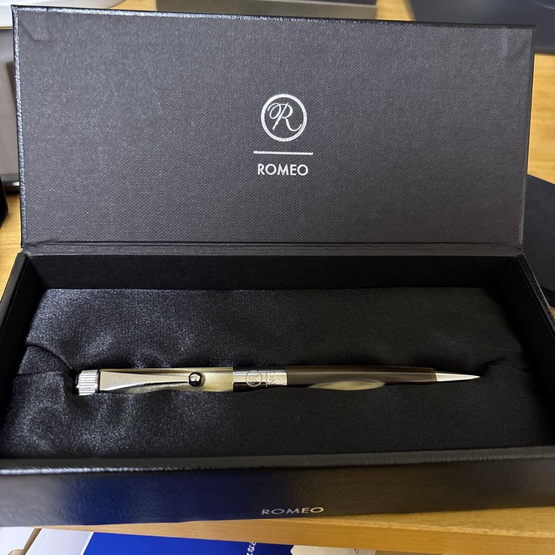 ROMEO no3 イタリアングレー　伊東屋　ロメオ　細軸　くま