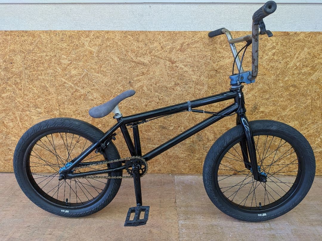 BMX suburosa 完成車　top20.8 モデル不明
