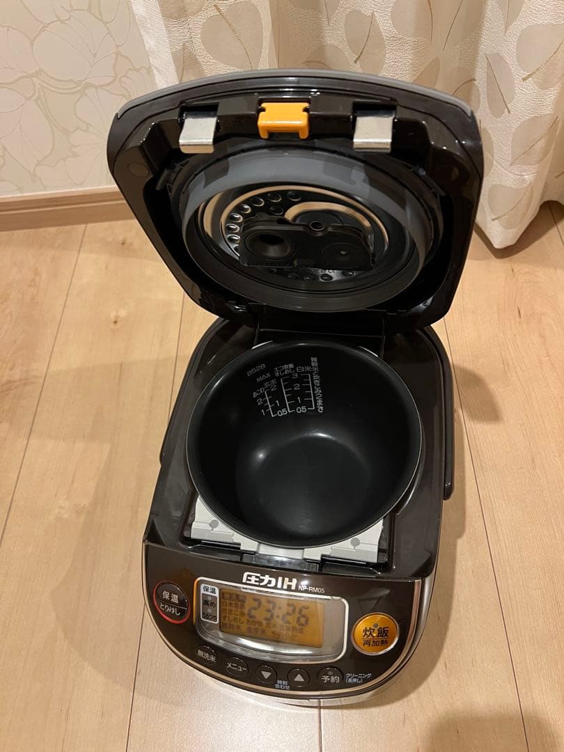 象印炊飯器 3合 極め炊き 圧力IHタイプ 日本製ブラウン NP-RM05-TA
