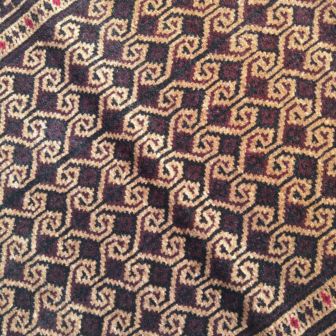 ヴィンテージ ペルシャ絨毯 130×86cm バルーチ こげ茶ベース 幾何学模様