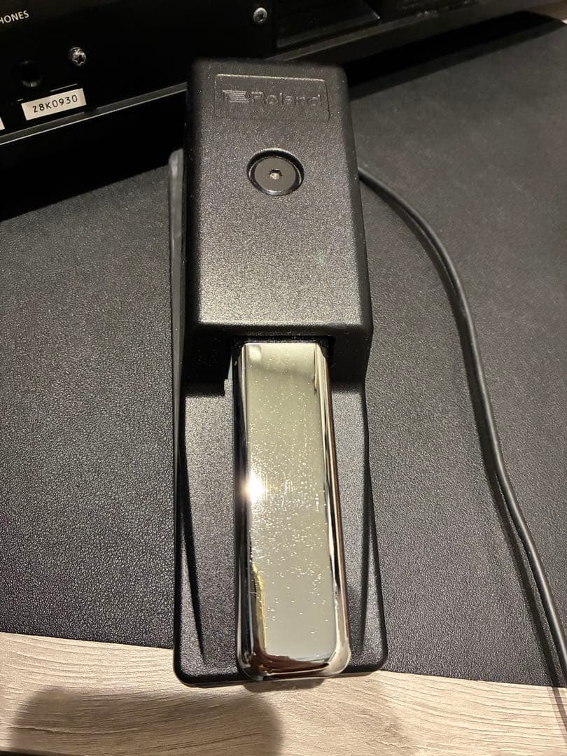 希少限定カラー ローランド JUNO-DS61B 61鍵盤 シンセサイザー