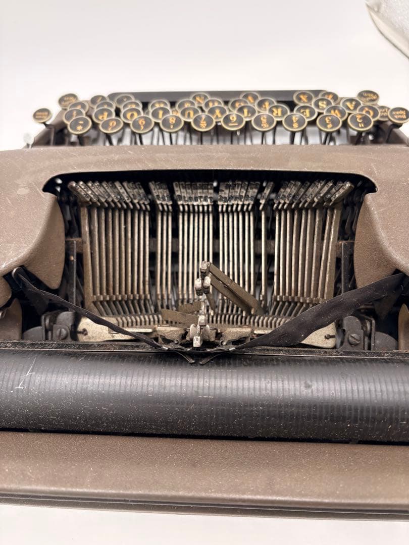 クラシック ブラウン タイプライター