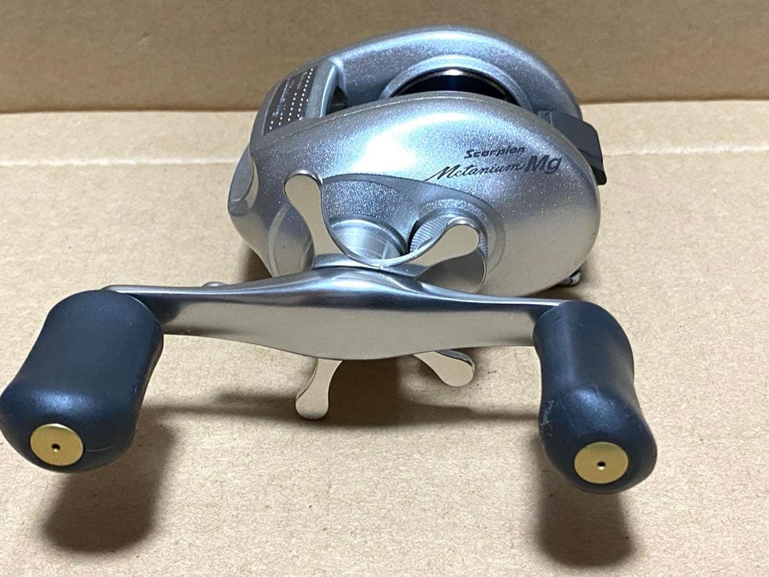 値下げ‼️美品‼️機関良好‼️00シマノメタニウムMGロングハンドル　レフト仕様