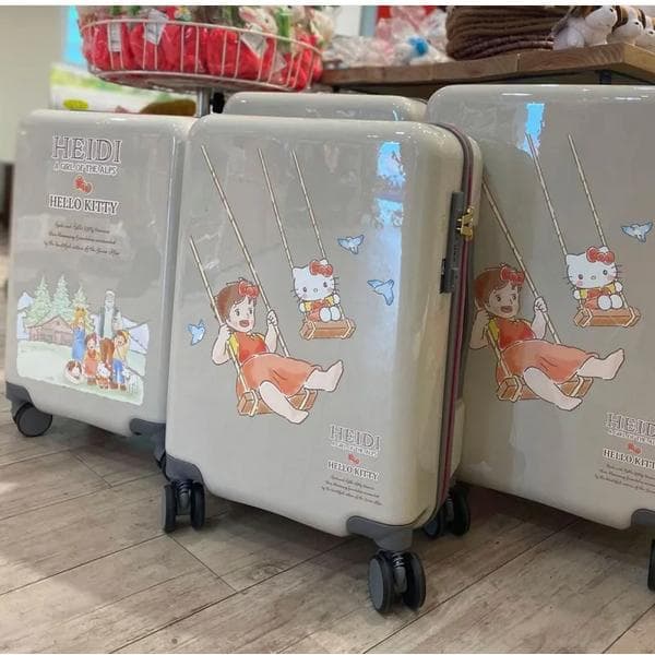 新品　アルプスの少女ハイジ　サンリオキティコラボ　ジッパースーツケース Mサイズ