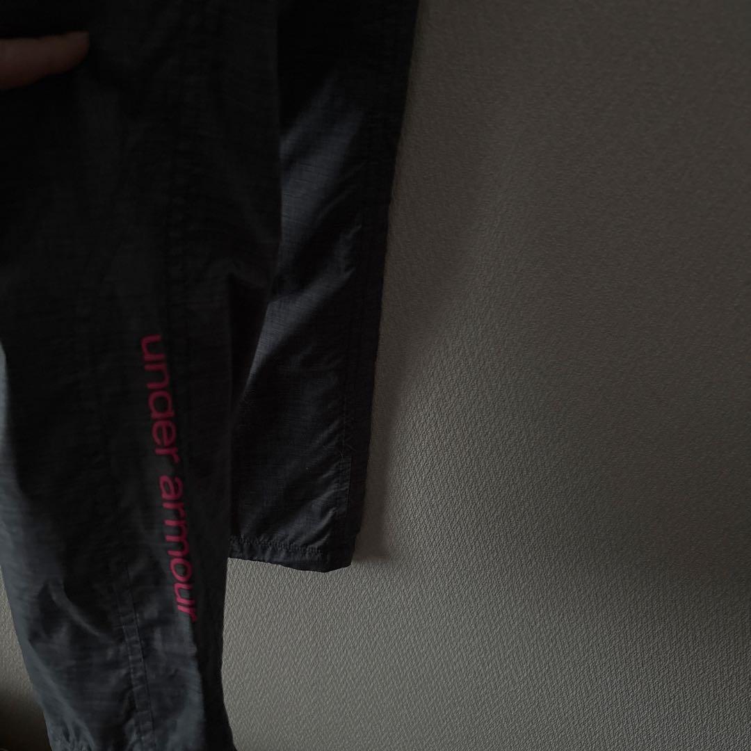 Under Armour フード付きウィンドブレーカー　上下セット