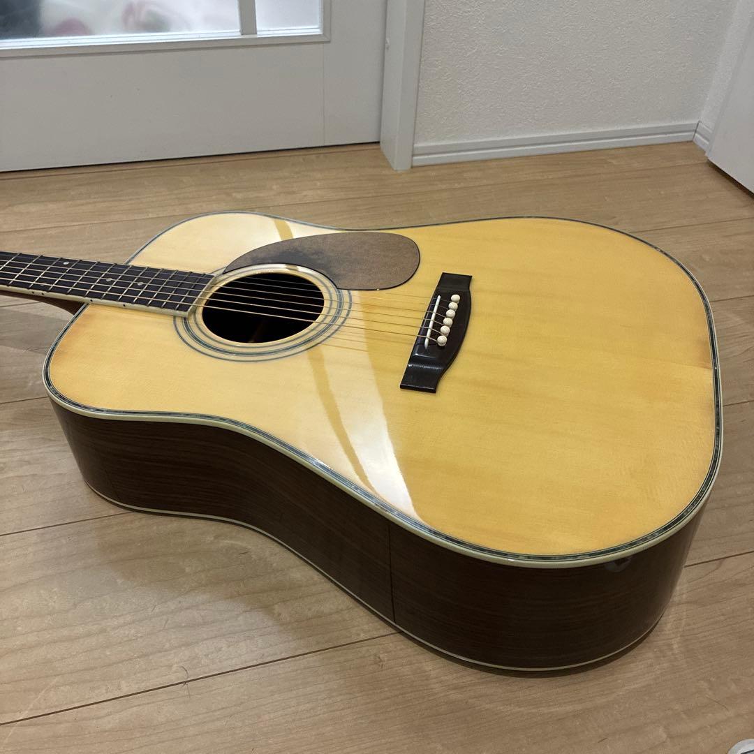 弦交換済み！　pro Martinアコースティックギター激鳴りです　良く鳴ります
