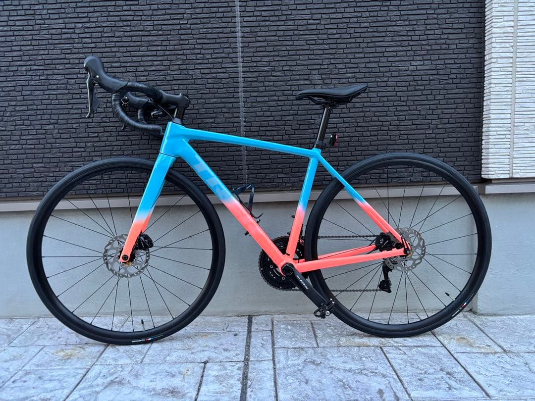 TREK モデル：emonda ALR5 2023 年式：2023年モデル