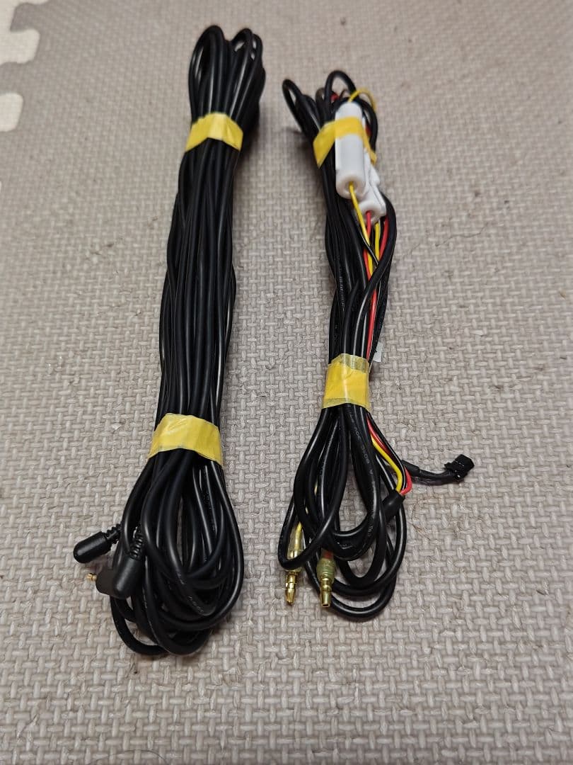 COMTEC ZDR 037 前後カメラ360°タイプドラレコ配線付き