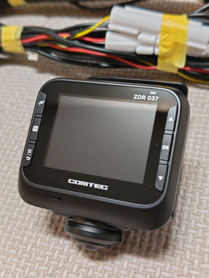 COMTEC ZDR 037 前後カメラ360°タイプドラレコ配線付き