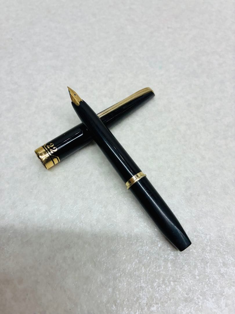 希少 PLATINUM プラチナ 万年筆 22金 22K 黒 細字 ビンテージ