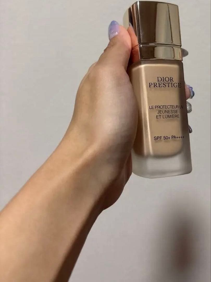 ディオール プレステージ ホワイト ル プロテクター UV ルミエール BB