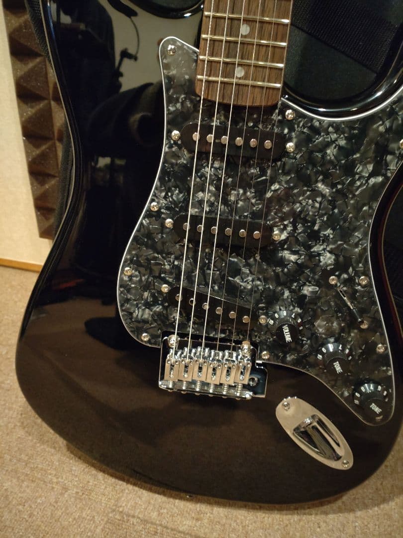 Squier スクワイヤ / ストラトキャスター