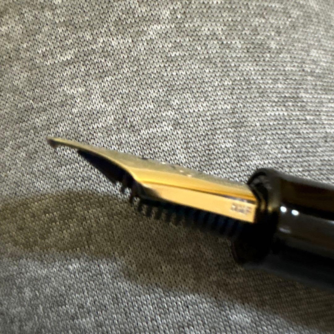 セーラー万年筆 万年筆 長刀研ぎ ゴールドトリム ブラック21K 中細(MF)