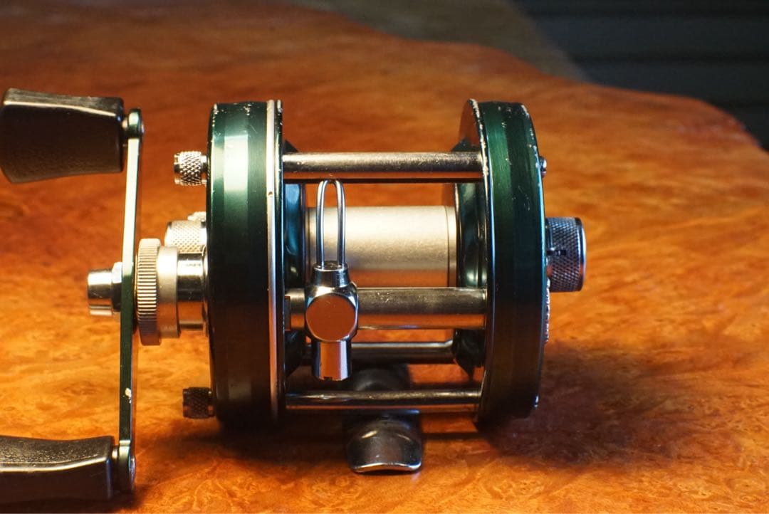 ABU アンバサダー 5000D メンテ済 フレーム修正済