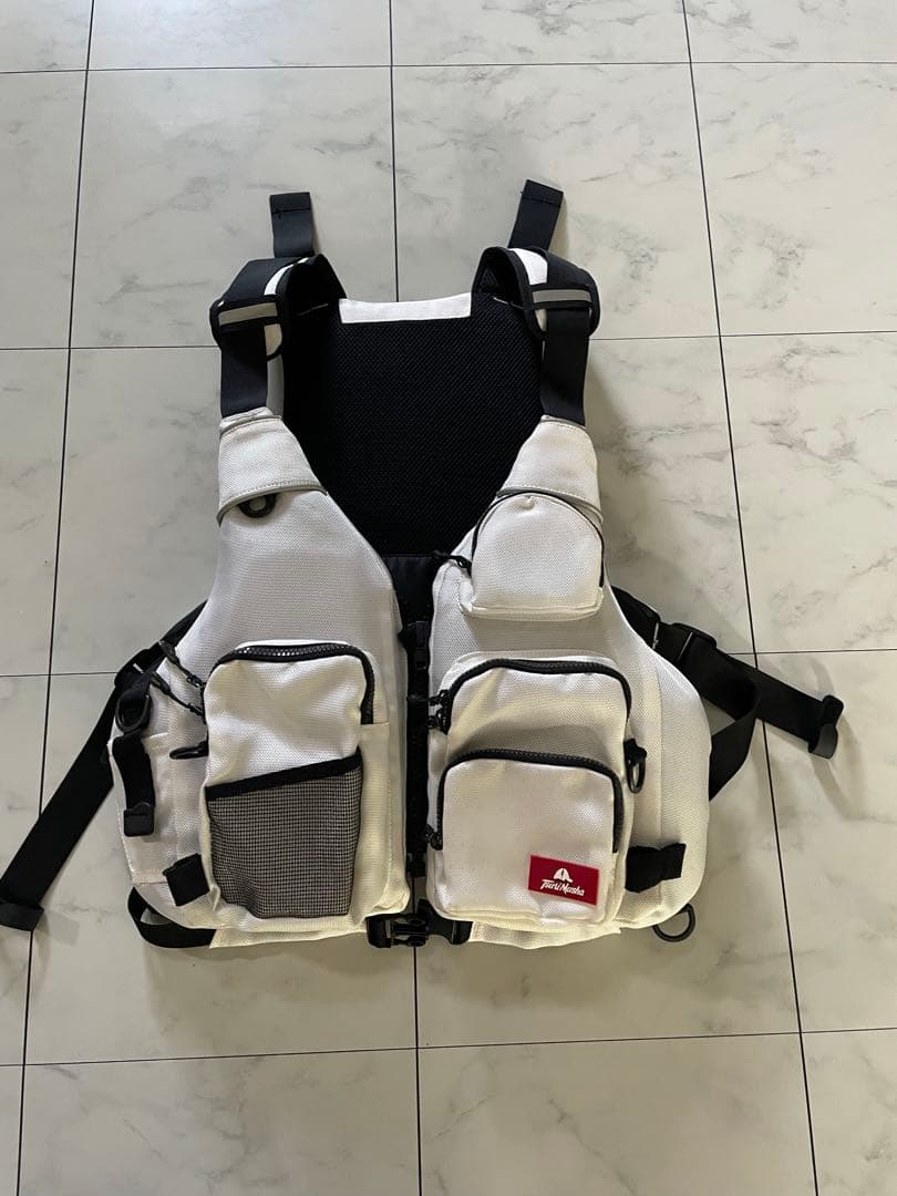 釣武者　フローティングベスト　石鯛