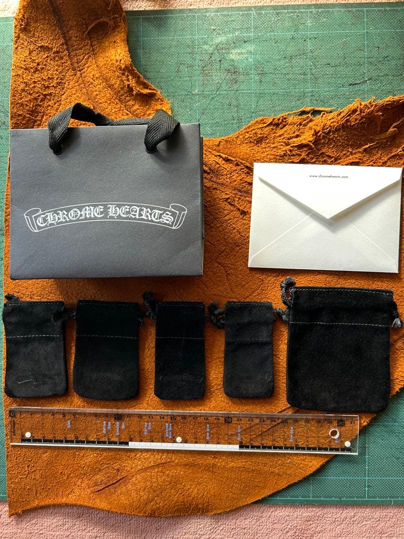 クロムハーツ 革袋 レザーポーチ 巾着 保存袋