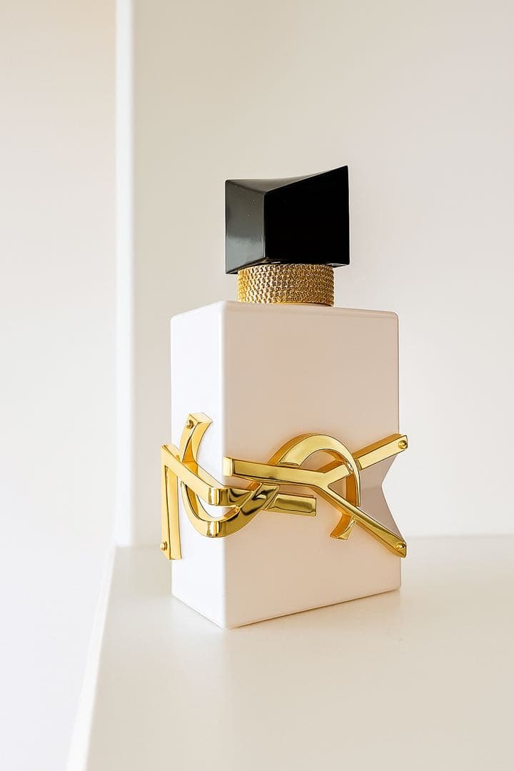 イヴ・サンローラン　リブレ ロー ニュ　50ml