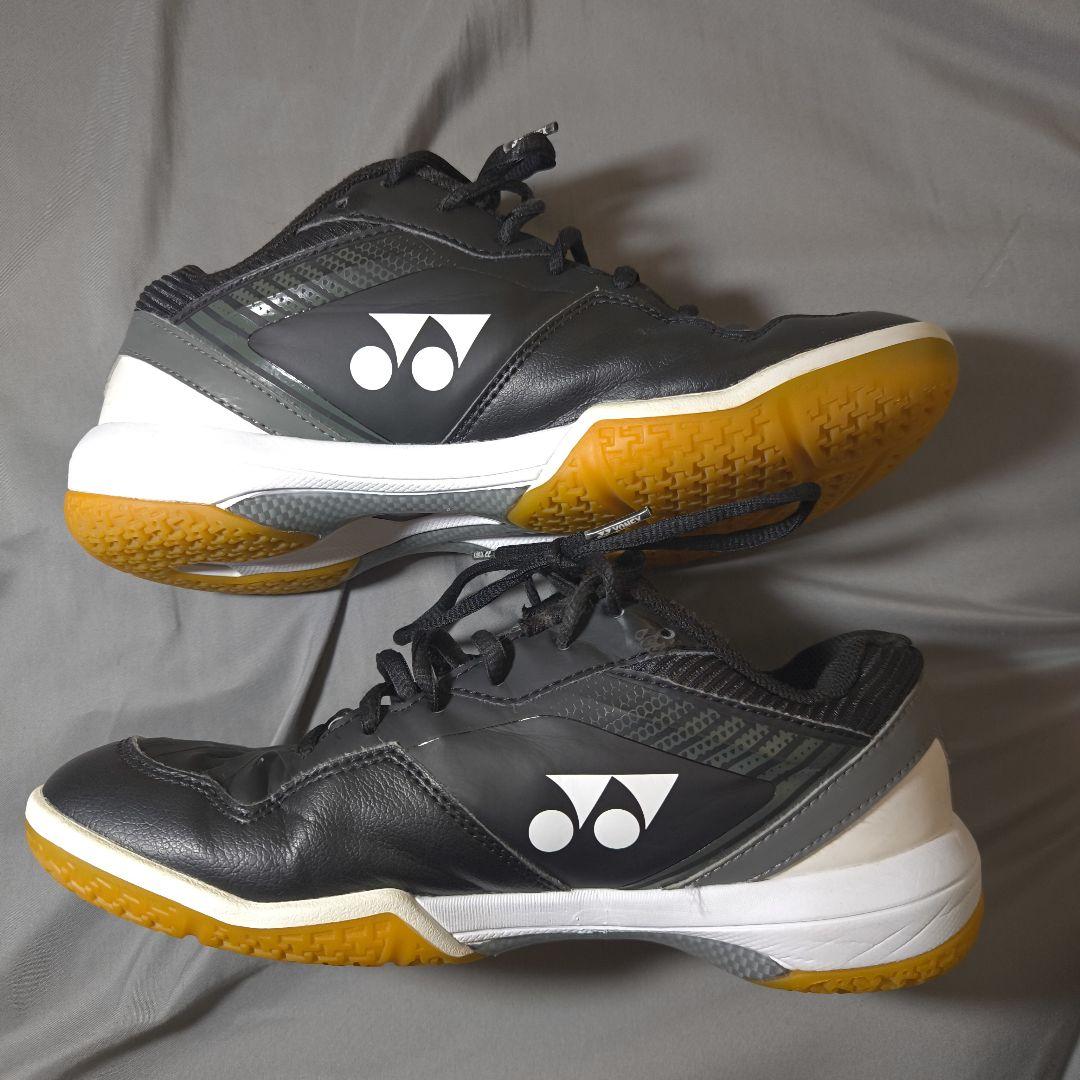 美品！YONEX バドミントンシューズ　65Z　25.0cm