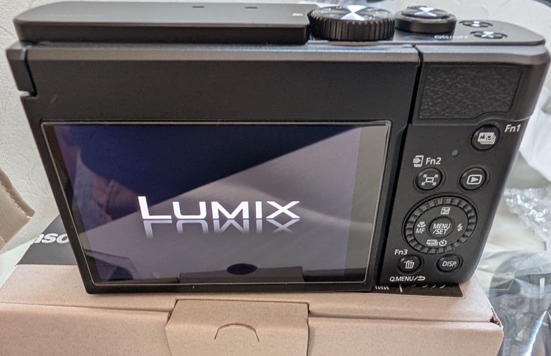美品 Panasonic LUMIX DC-TZ99 ブラック