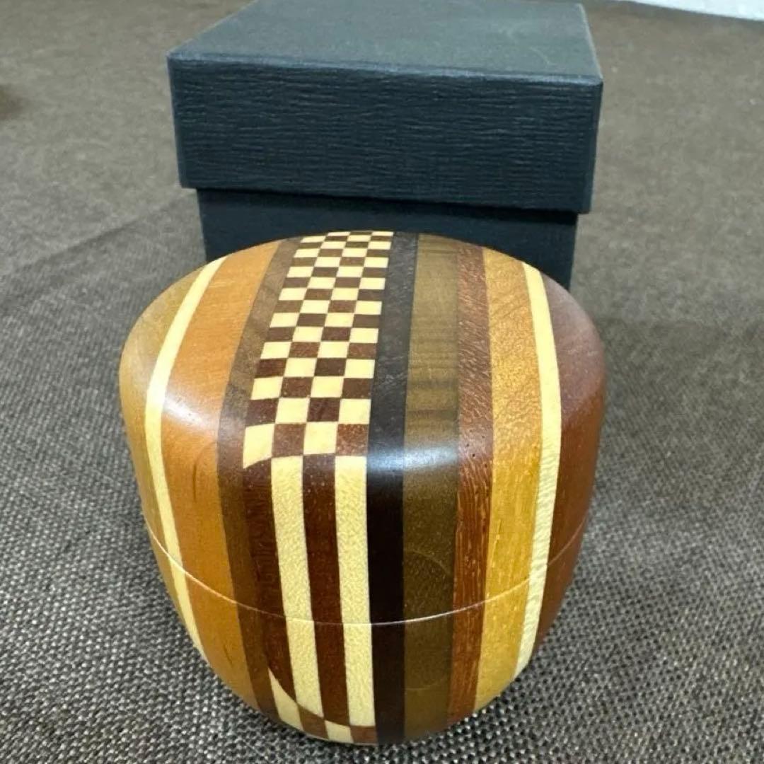 【茶道具】【棗なつめ】【送料無料】箱根寄木細工中棗露木工房作（紙箱）