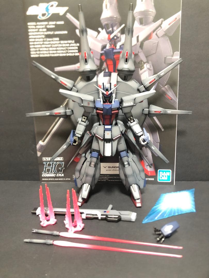 HGCE レジェンドガンダム　全塗装完成品　SEED バンダイ　ガンプラ