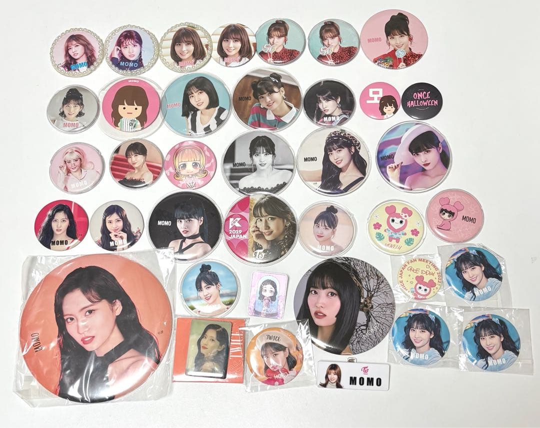 TWICE モモ モブリー 缶バッジ ネームバッジ 痛バ まとめ売り