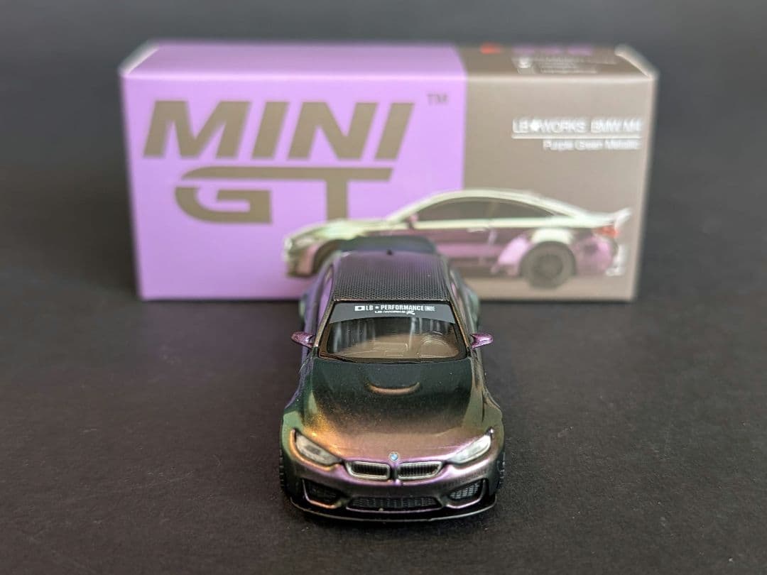 MINI GT 1/64 LBWK  M4 パープルグリーンメタリック