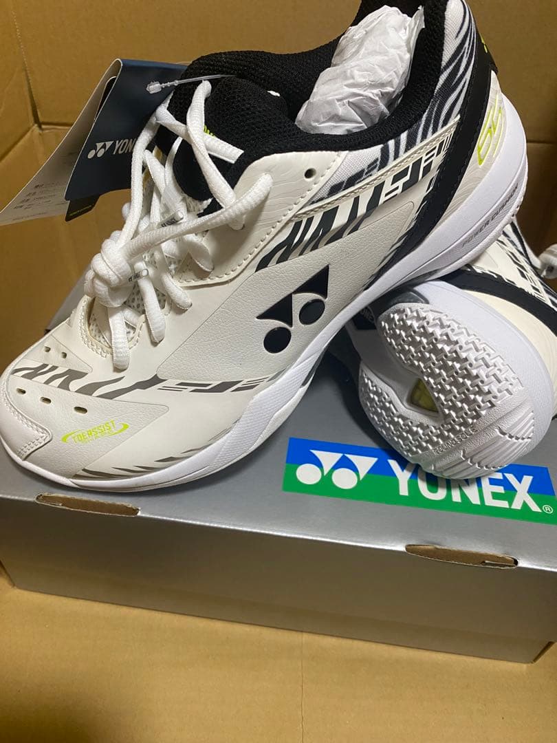 ヨネックス 桃田選手モデル パワークッション SHB65Z3KM 25.0cm