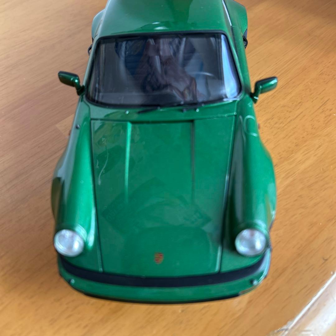 1/18ノレブ　ポルシェ911ダーボー