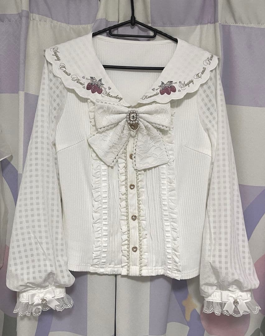 LIZLISA リズリサ ストロベリー刺繍セーラーリブブラウス いちご ホワイト