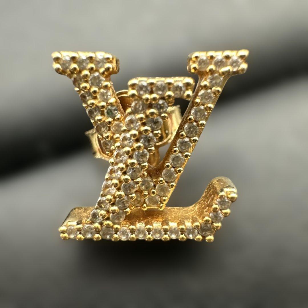 Louis Vuitton ロゴ型ピアス　ゴールド　(片耳用)