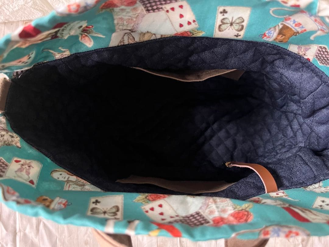 toocoページ　巾着トートバッグ、ぷっくりポーチ