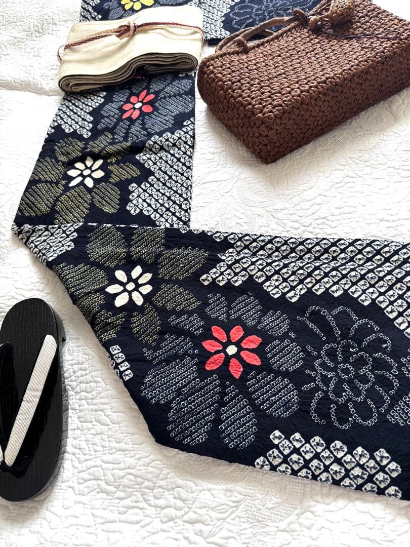 ご奉仕 高身長の方にも◆粋な大人の浴衣 ◆ 有松絞り 草花間道 素晴らしい逸品