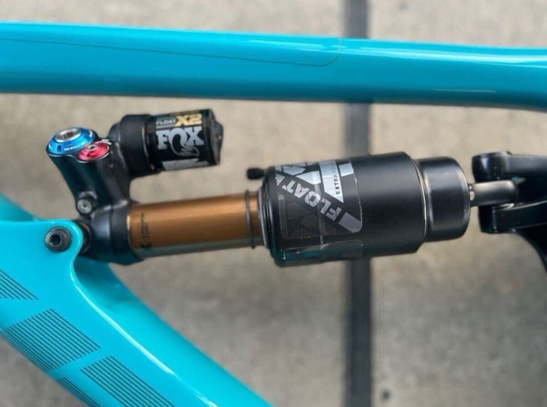 Yeti FOX FLOAT X2 サスペンションショック