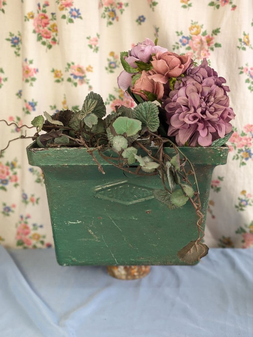 イギリス アンティーク アルミ製 壁掛けプランター 植木鉢 ドレインホッパー