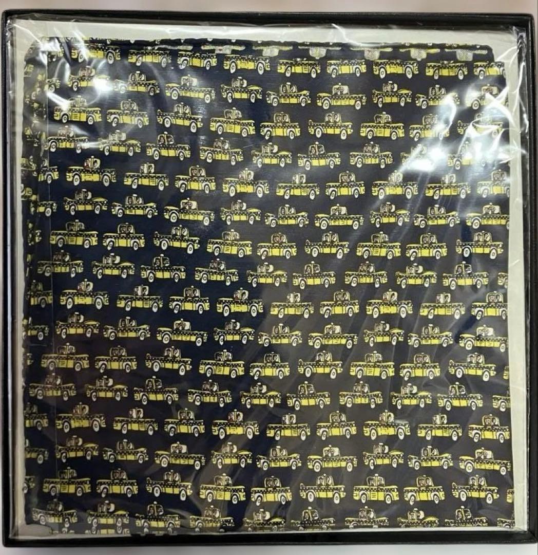 ジェームスリジィのシルク製 車柄スカーフMade in Italy