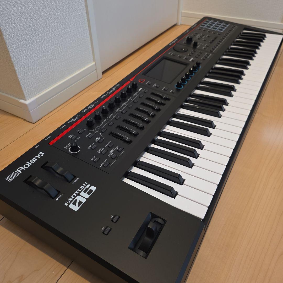 【新品同様】Roland FANTOM-06 ローランド 61鍵シンセサイザー