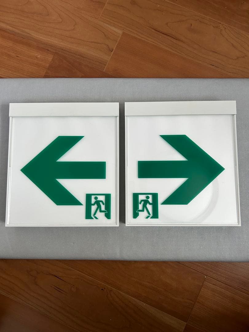 MITSUBISHI 三菱　非常口　避難口　誘導灯　B級片面灯　防災
