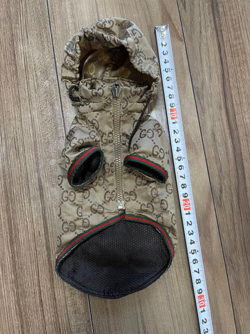 GUCCI ワンちゃんの服(XS)