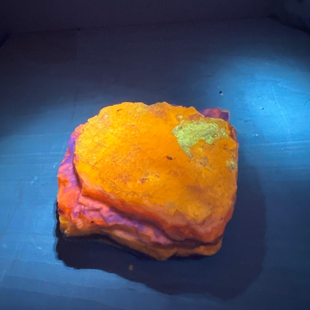 【11】北海道石　然別オパール　蛍光オパール592、588、197g