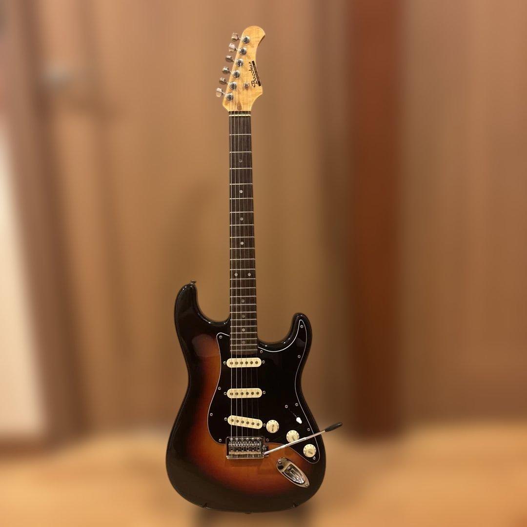 Bacchus Universe Series トレモロアーム付 新品弦張替済