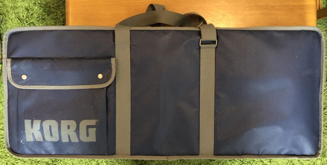 KORG POLY-800 シンセサイザー 完動品 専用ケース付属