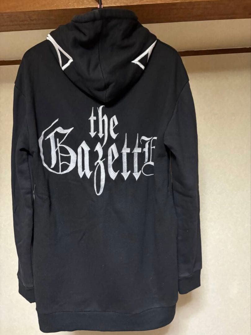 the GazettE ガゼット ロゴ刺繍 パーカー