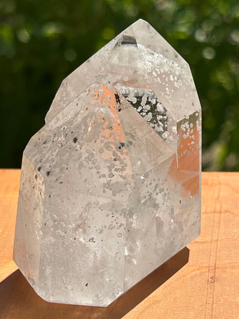 ホワイトファントムクォーツとても珍しい存在感のある石　希少価値‼️大特価SALE