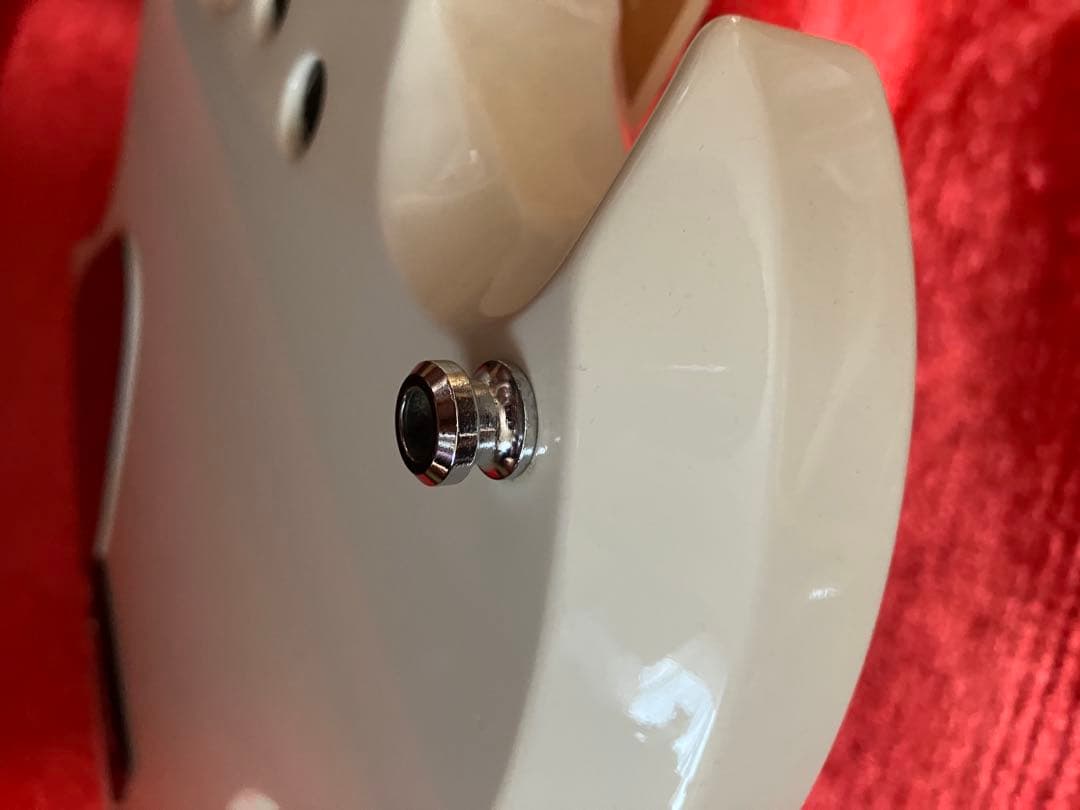 KRYO HIDE fernandes MG145-SW(スノーホワイト)