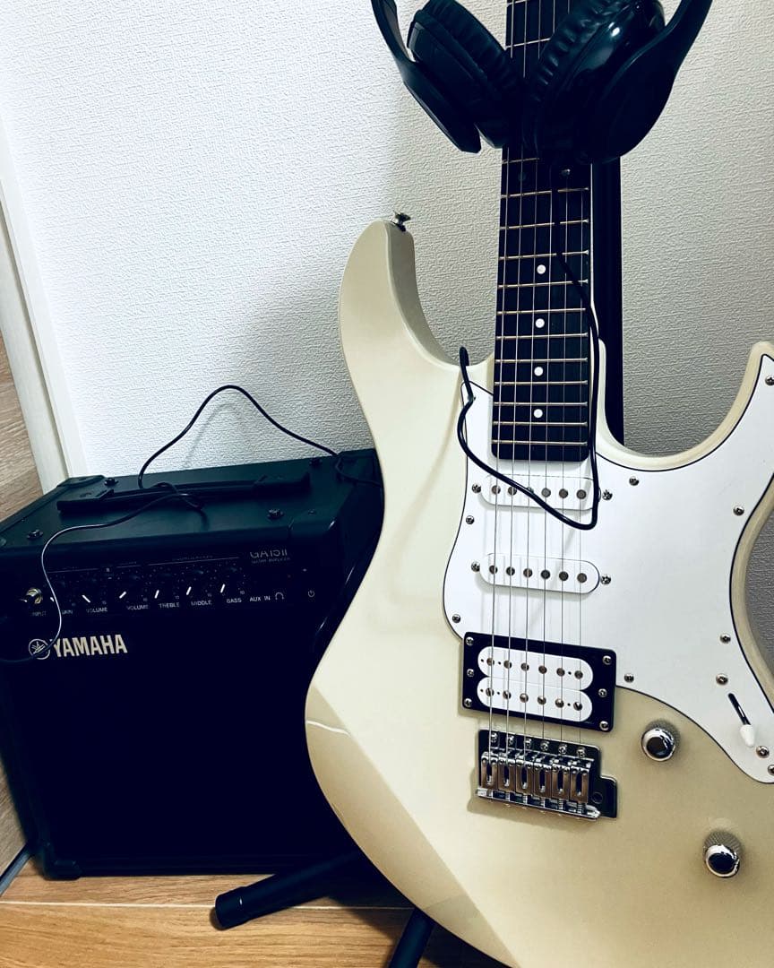 美品 Yamaha エレキギター ホワイト のみ 値下げ中