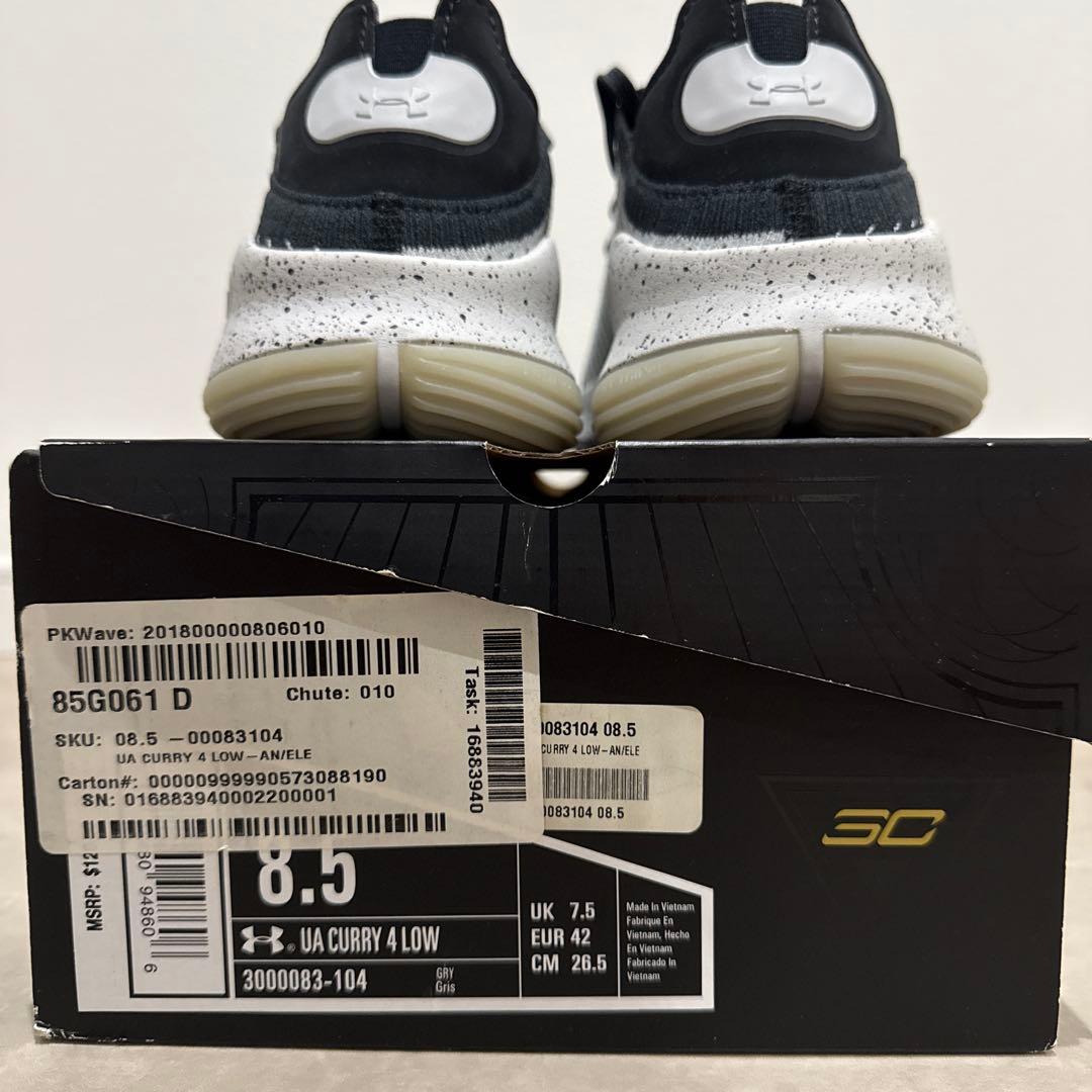 シューズ(男性用) Under Armour Curry4 low