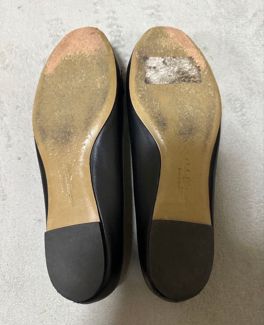 【最終整理】FERRAGAMO フェラガモ フラットシューズ 黒　25㎝