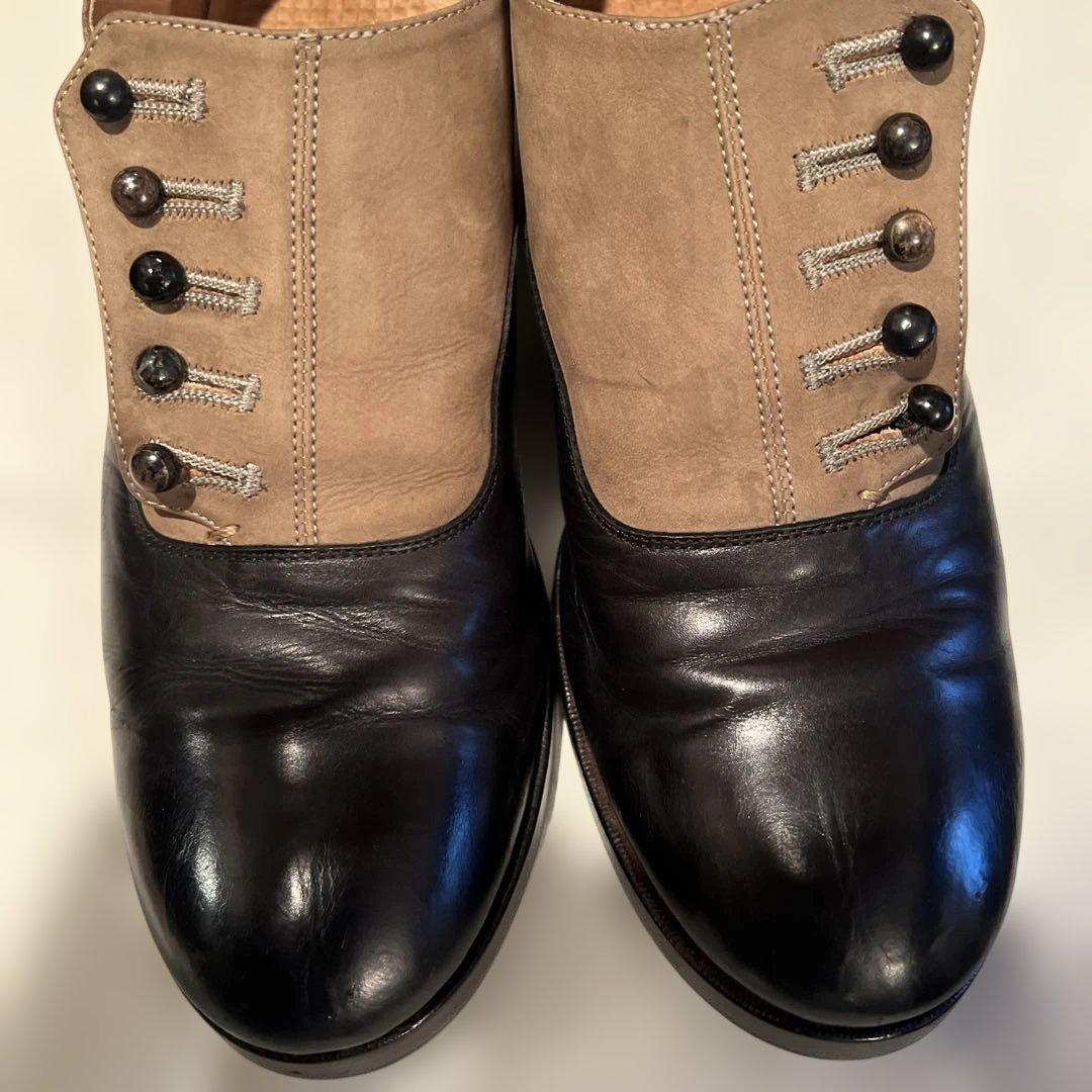 靴 forme Buttoned up shoes