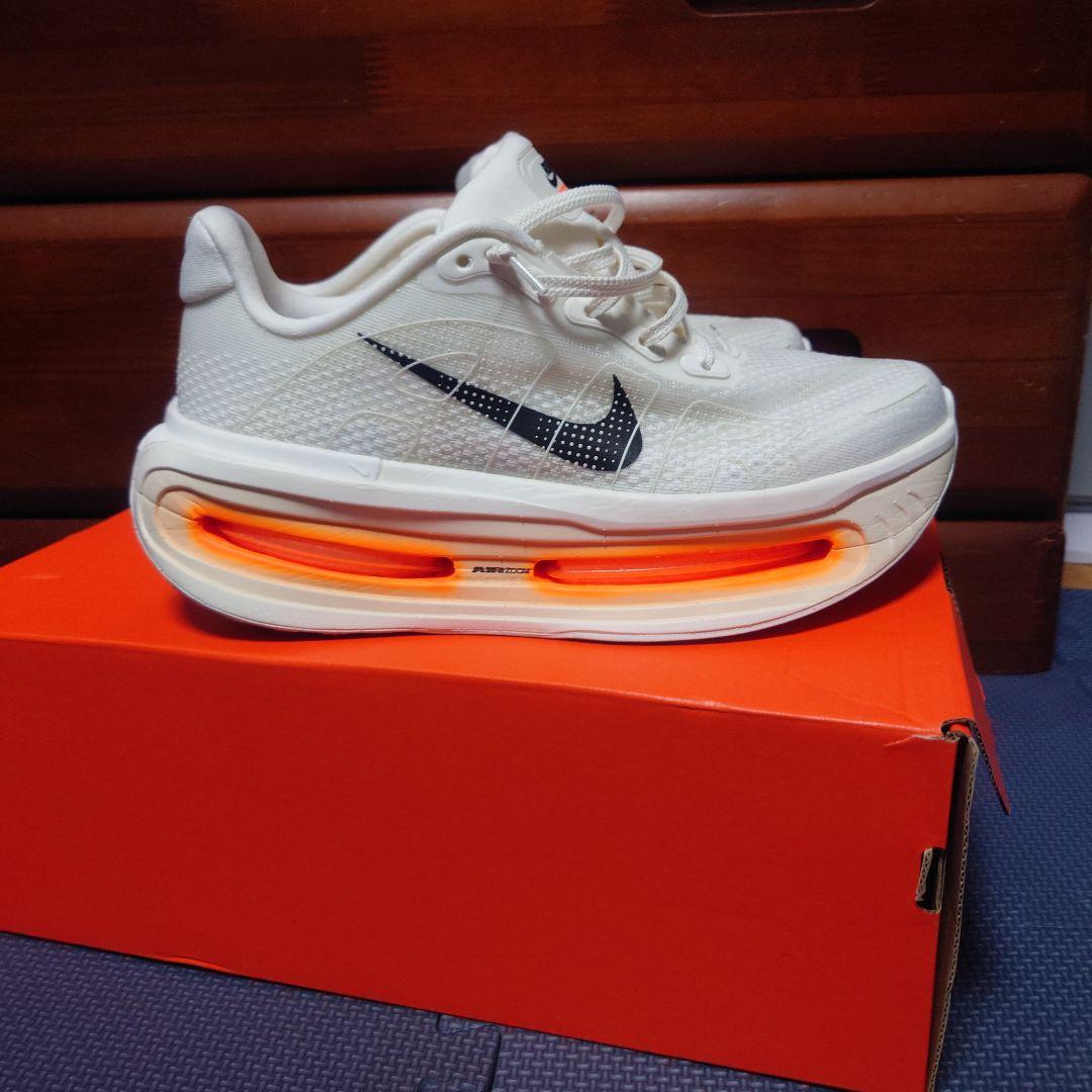 NIKE　ボメロプレミアム